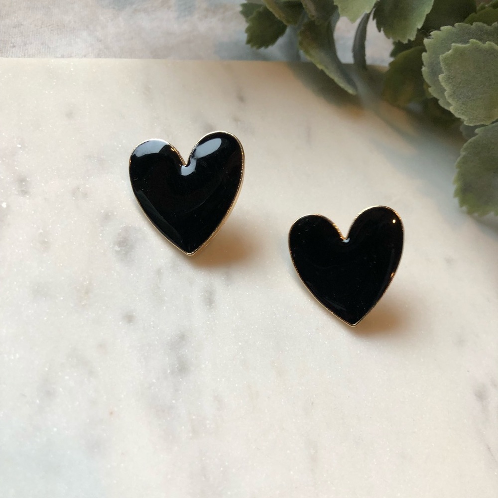 The Monroe - Black Stud Heart Earrings - Picture 4 of 6